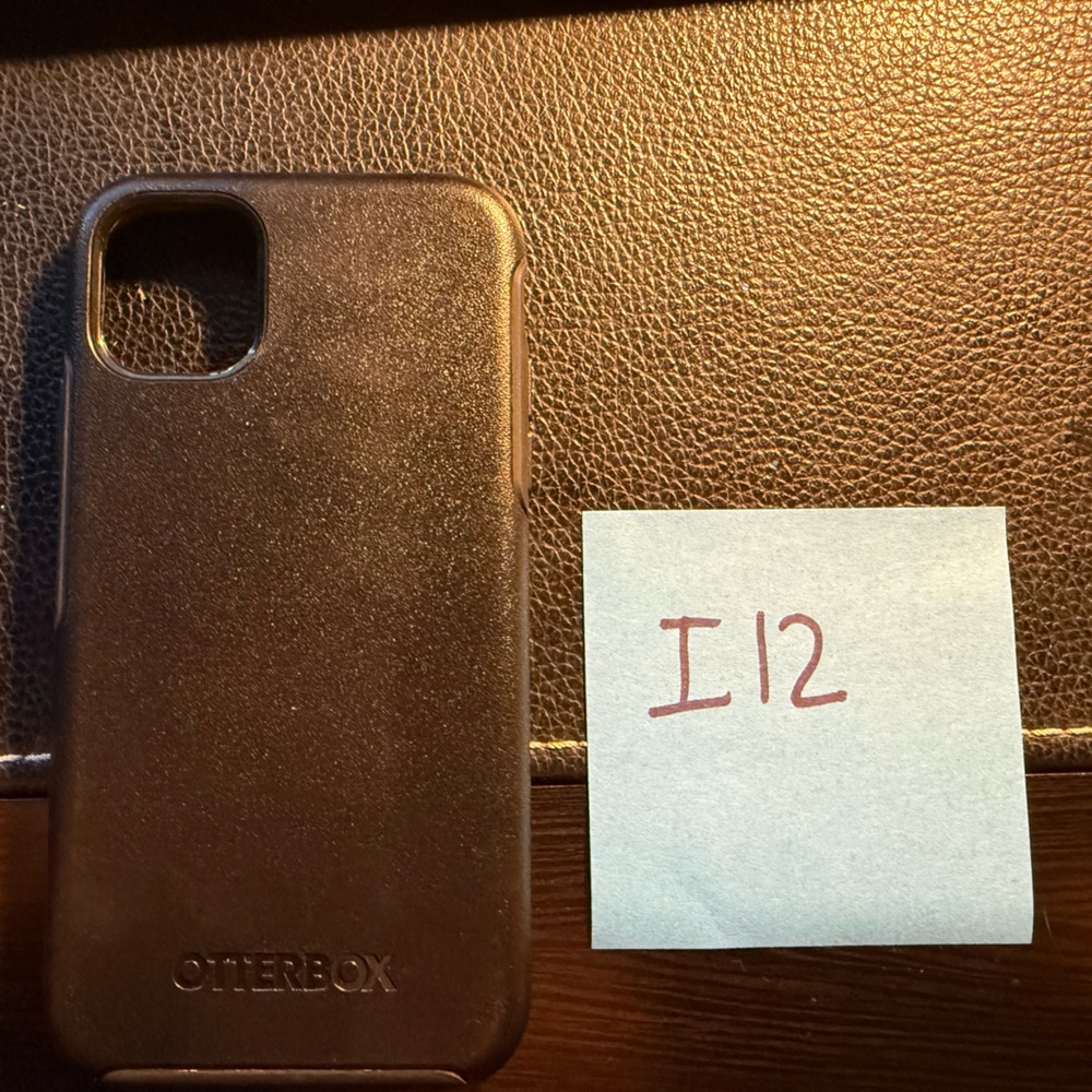 OtterBox Symmetry case for IPhone 12